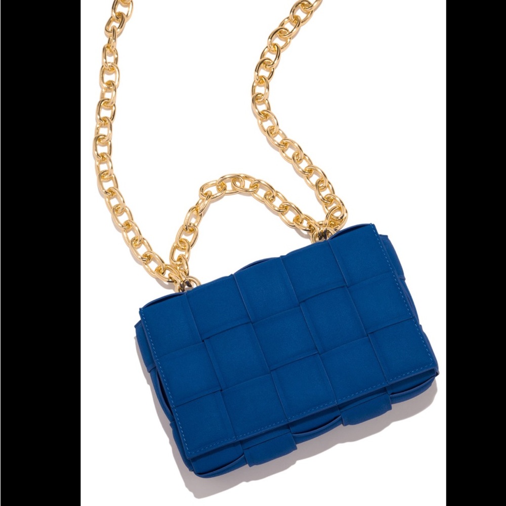 NWT✨ Blue Bag with Gold Chain - Picture 5 of 11